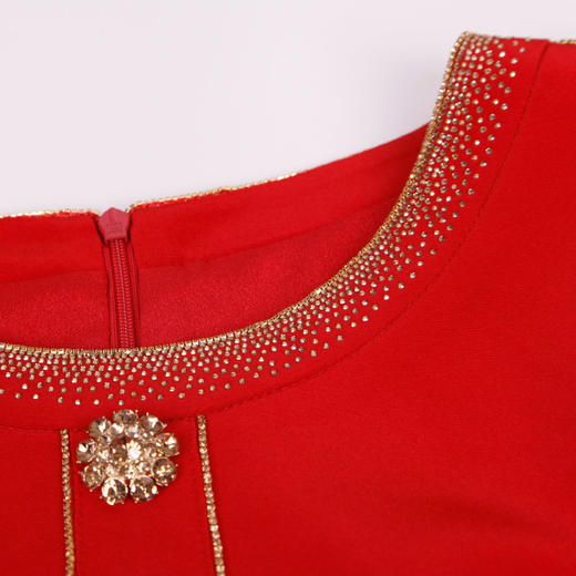 QE84B瑟俪秋季圆领钻链气质宴会礼服款中长连衣裙 商品图4