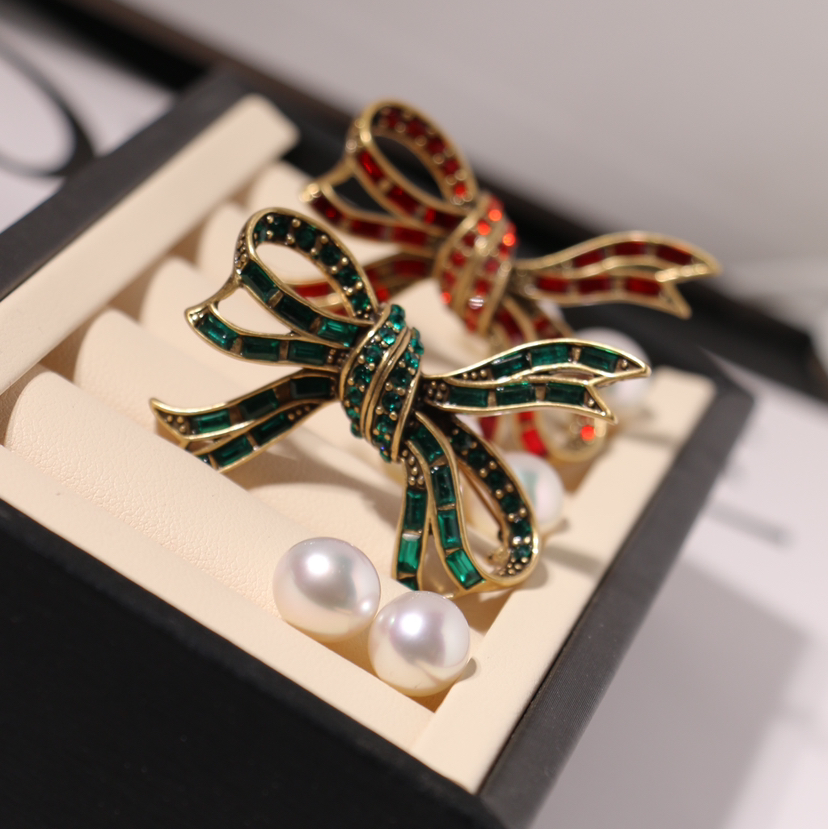 甄选·中古风 美式复古风蝴蝶结胸针