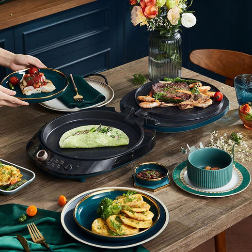 小熊（Bear） 家用电饼铛三明治早餐机煎饼薄饼机双面加热烙饼锅DBC-P15J1 商品图6