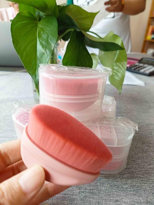 3CE底座粉底刷(1个装) 商品图0