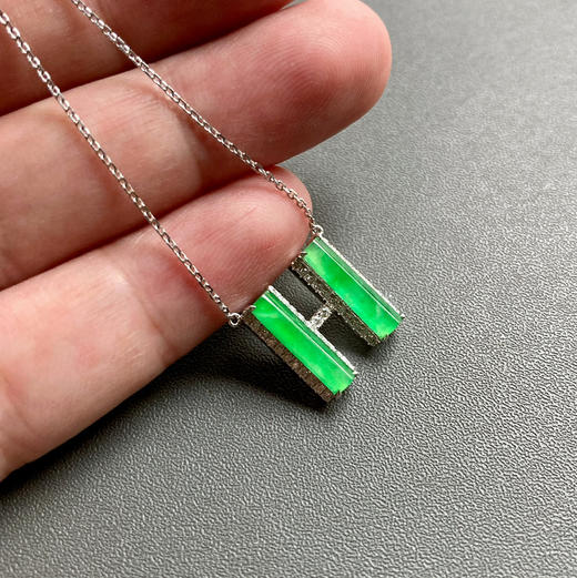 高冰种阳绿翡翠H锁骨链18k白金钻石镶嵌 商品图7