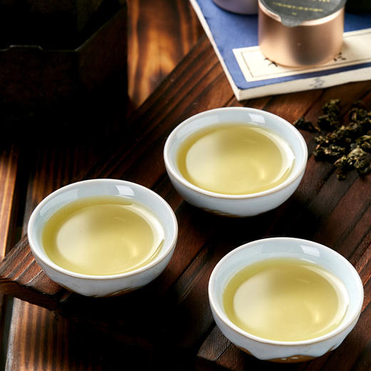 露华春金罐茶铁观音礼盒4g×12 商品图3