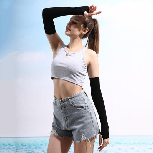 【户外运动必备！采用冰丝面料】冰感升级夏季防晒袖套，清凉舒适，防晒护肤，纯色设计，时尚百搭。 商品图1