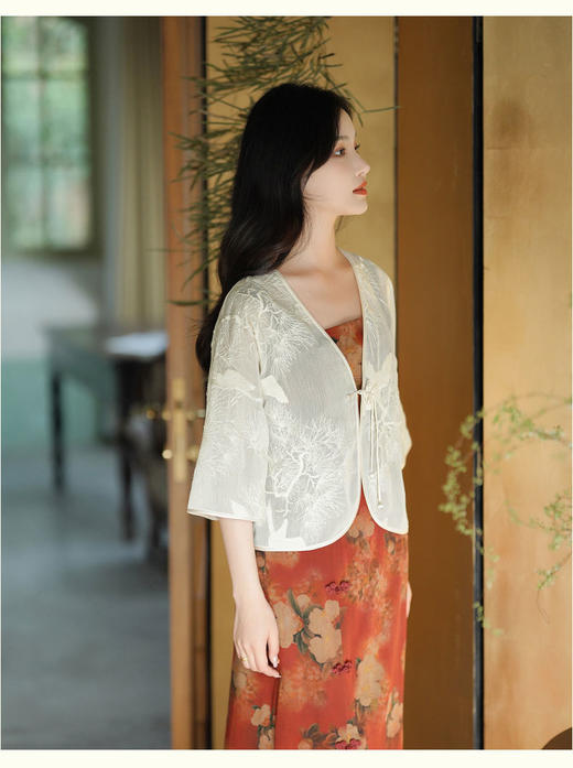 爆款推荐# 经典长青款#『鹤云』 中式百搭刺绣仙鹤空调衫防晒旗袍外搭，仙气十足的百搭中式外披！ 商品图7