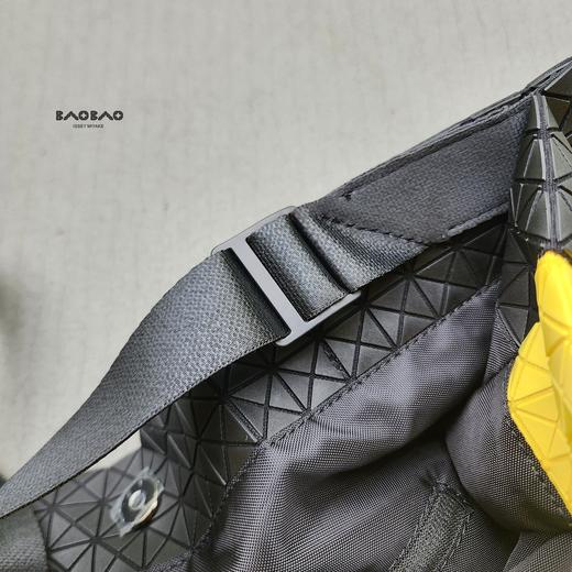 三宅一生 KURO系列拼色硅胶托特包单肩包 男女同款 特惠 Z-10780 商品图12