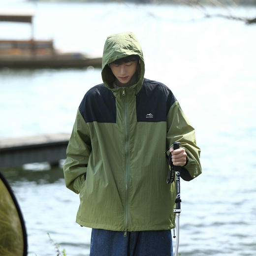 【时尚潮流❗️夏季男款冰丝防晒衣】防晒防紫外线亲肤舒适 轻薄速干防紫外线皮肤衣户外钓鱼连帽冲锋外套夏日粉丝专属父亲节礼物新年礼盒年货礼盒 商品图3