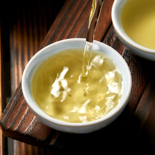 露华春金罐茶铁观音礼盒4g×12 商品图4