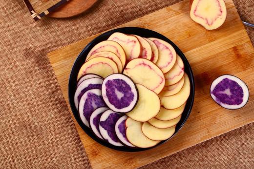 【新品】云南高山三拼土豆（2两至6两不等） 商品图0