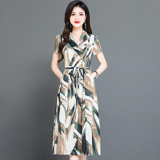 时尚气质，中长款短袖裙系带收腰A字裙西装领印花连衣裙QYM-HSY-I23A793-Y 商品图7