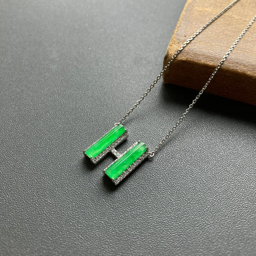高冰种阳绿翡翠H锁骨链18k白金钻石镶嵌 商品图1