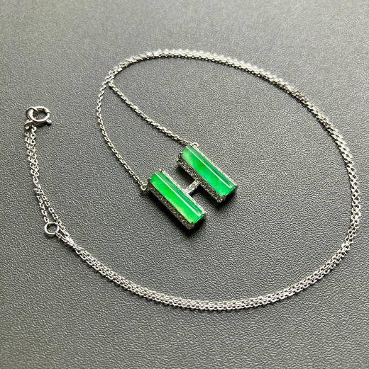 高冰种阳绿翡翠H锁骨链18k白金钻石镶嵌 商品图3