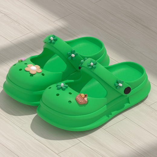 【抖音爆款可爱包头洞洞鞋！】女夏款踩屎感防滑可外穿甜美少女感凉拖鞋 商品图3