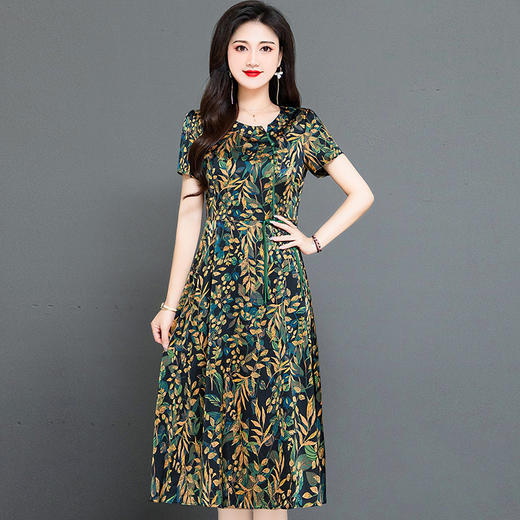 QYMKED-X369-Y，圆领复古印花连衣裙时尚新款妈妈装夏天短袖裙宽松中长款A字裙 商品图1