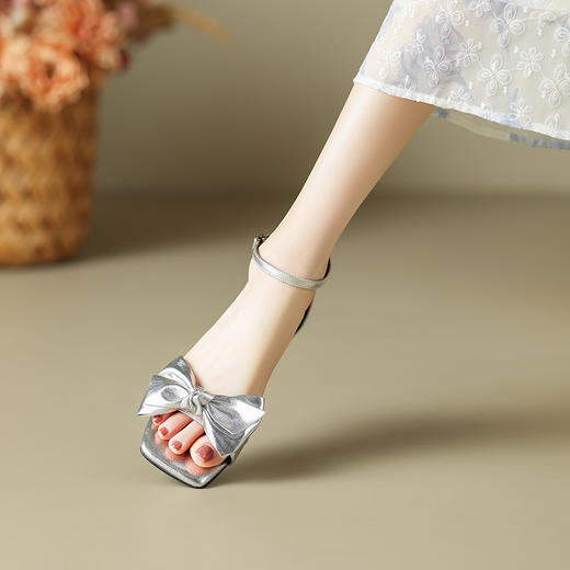 爆款百搭，里外全皮蝴蝶结低跟凉鞋QQJ-JZ-762F 商品图3