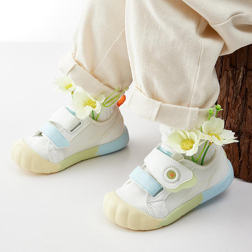 卡特兔喵喵鞋学步鞋女宝宝鞋子2023春秋款小白鞋幼儿园室内鞋 商品图1