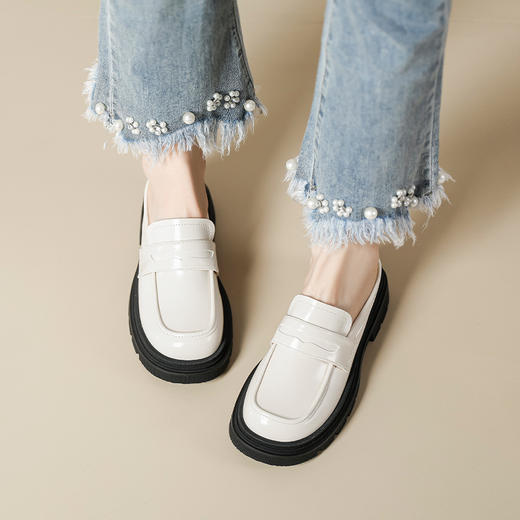 【服装鞋包】-新款日系懒人一脚蹬时尚外穿单鞋 商品图2