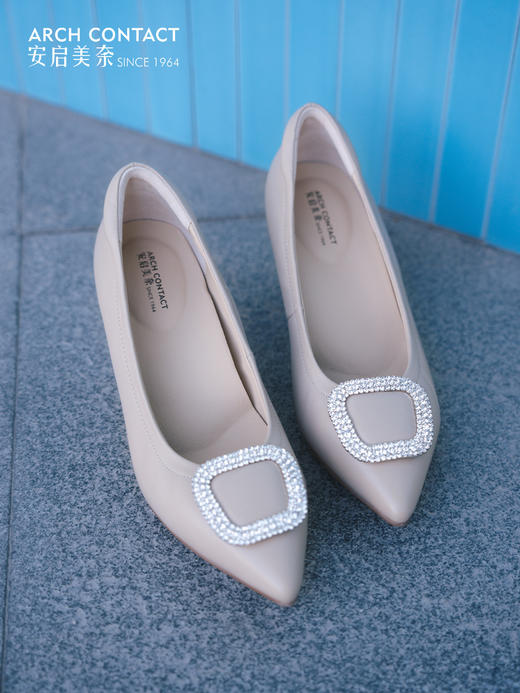 ARCHCONTACT安启美奈钻扣尖头羊皮高跟鞋52811 商品图2