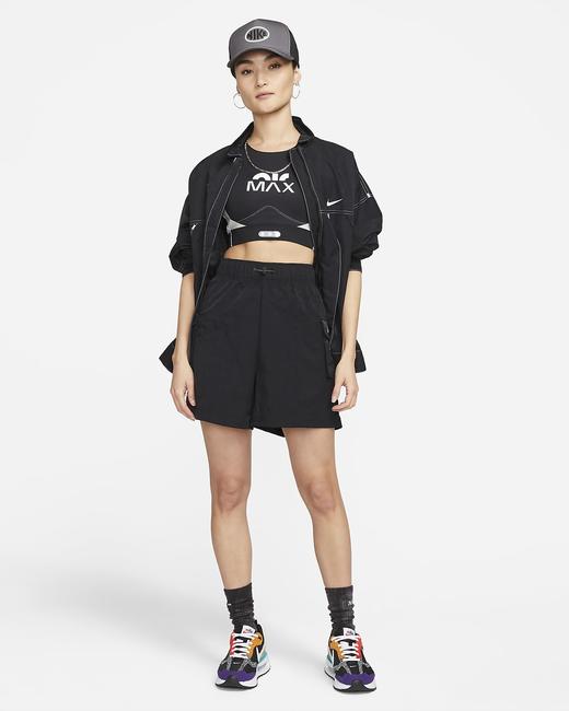 Nike 耐克Sportswear Essential 女子梭织高腰短裤 DM6248-010 商品图6