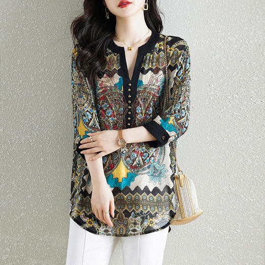 新款大码V领印花烫钻衬衫，宽松胖mm衬衫女装KQL-A08N6311 商品图0