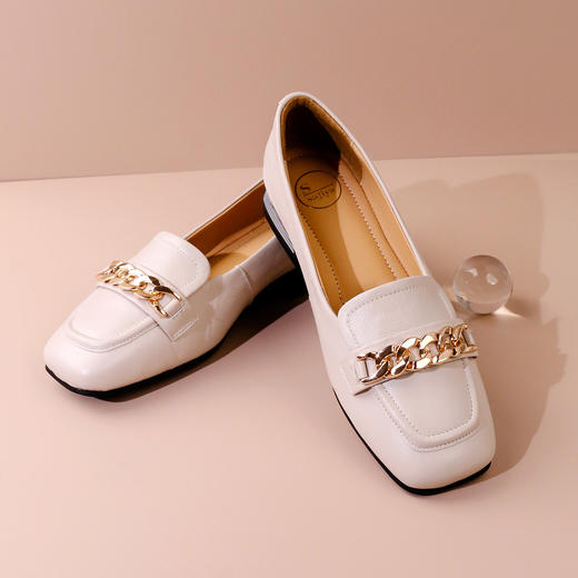 Safiya/索菲娅2023春季新品英伦软皮金属扣休闲低跟浅口通勤单鞋SF31111402 商品图6