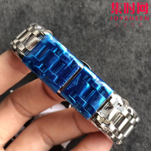浪琴表 GS心月系列优雅而至。典雅别致的外观，采用与正品一致的Cal.L250机芯。温柔的外表之下，蕴含一颗“正品”真芯。 商品图5