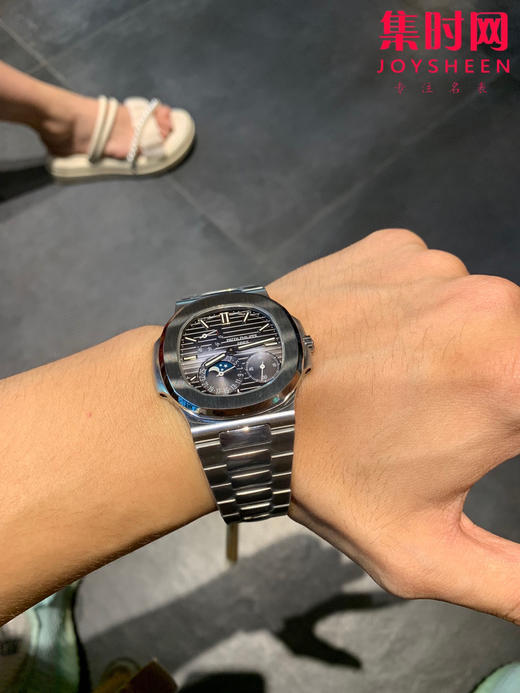 GR百达翡丽Patekphilippe运动系列鹦鹉螺5712霸道总裁 PP5712GR 商品图5