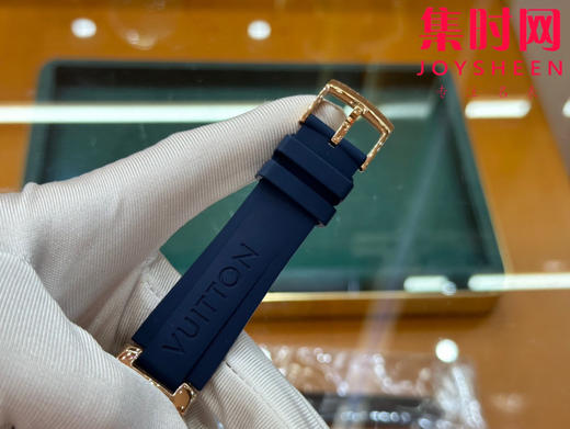 新品发布LVTambour Street Diver腕表
 LV男士机械腕表 表盘尺寸44mm 商品图5