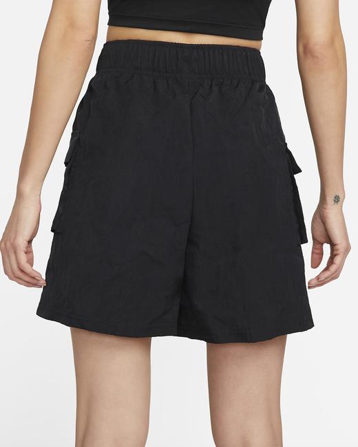 Nike 耐克Sportswear Essential 女子梭织高腰短裤 DM6248-010 商品图2