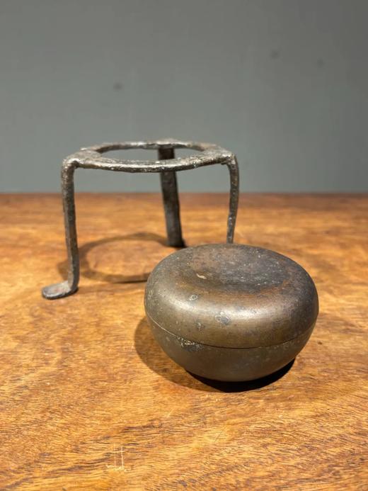 青铜苹果形盖盒与三足铁座，顺丰包邮 商品图9