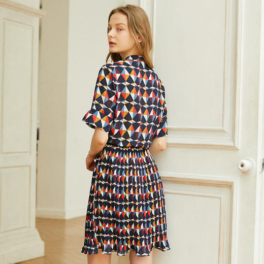 欧芮儿2018夏装收腰系带短袖图案印花连衣裙女中长款 商品图1