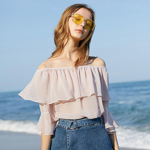 2018夏装一字领露肩小衫女格子喇叭袖雪纺衫女上衣 商品图0