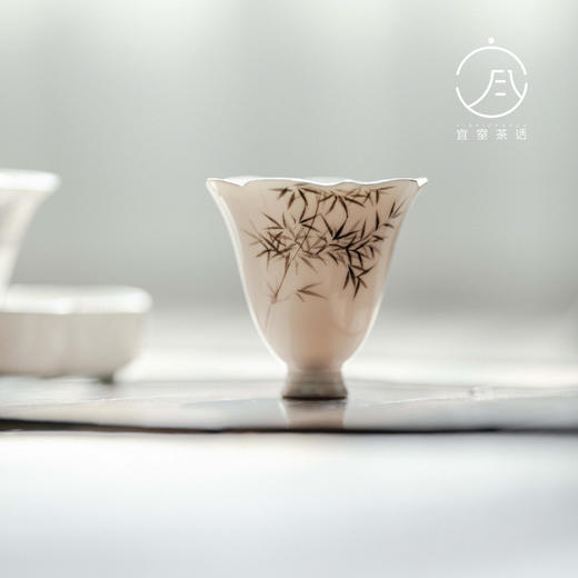 【日用百货】-宜室茶话  手绘竹子花瓣主人杯闻香杯 商品图0