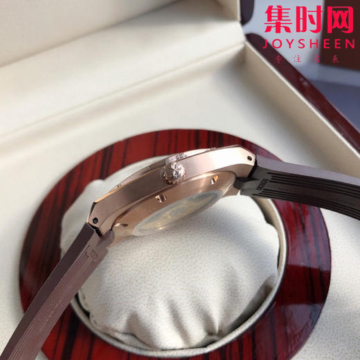 VC江诗丹顿纵横四海系列4500V 男士机械腕表
机芯：搭载进口西铁城 商品图6