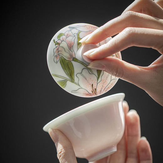 【日用百货】-宜室茶话  手绘粉百合三才盖碗 文人器家用陶瓷泡茶碗 商品图3