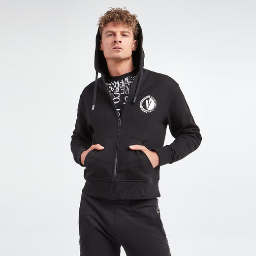 VERSACE JEANS COUTURE 范思哲 男士棉质字母徽标印花拉链连帽卫衣 黑色 74GAII03 CF00I 899 商品图0