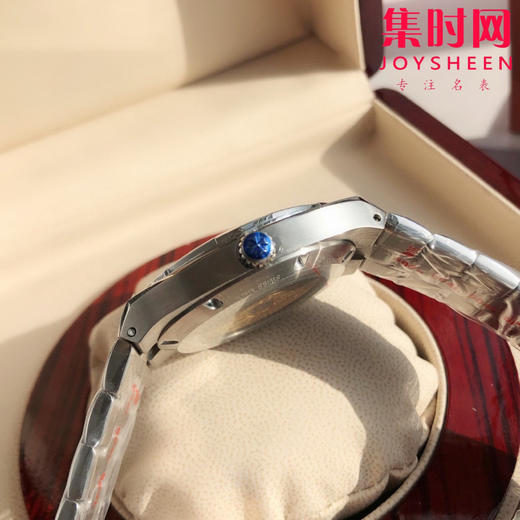 VC江诗丹顿纵横四海系列4500V 男士机械腕表
机芯：搭载进口西铁城 商品图6
