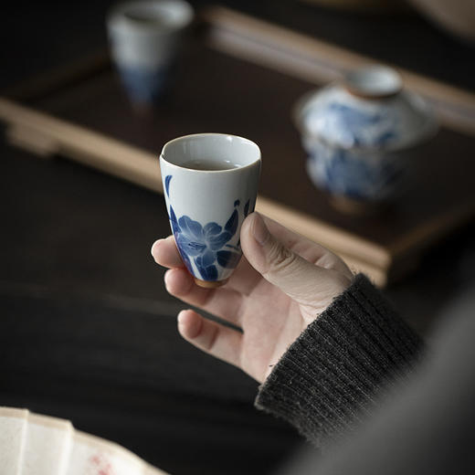 【日用百货】-宜室茶话  手绘百合茶杯 功夫茶具陶瓷品茗杯 商品图2