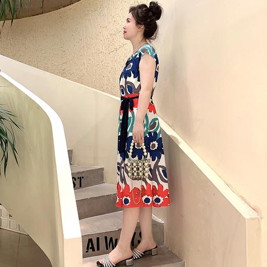 SAINT L’UCK/圣媛女装新款中长款印花连衣裙SA120L19 商品图1