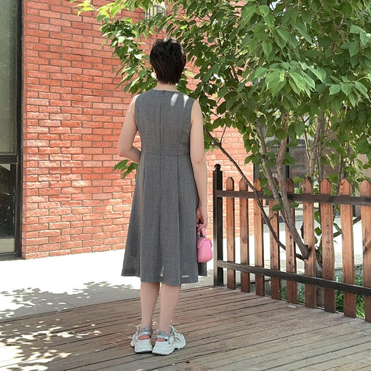 SAINT L’UCK/圣媛女装新款中长款圆领连衣裙SA120L52 商品图3