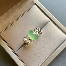 高冰种晴水绿翡翠蛋面戒指18k白金钻石镶嵌