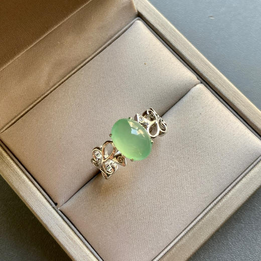 高冰种晴水绿翡翠蛋面戒指18k白金钻石镶嵌 商品图0