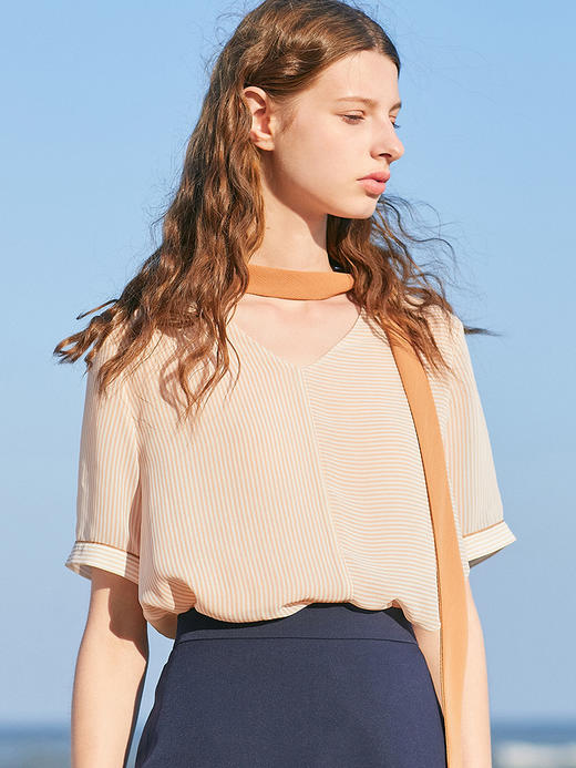 欧芮儿夏装2019新款女装拼接条纹雪纺衫女宽松挂脖上衣女小衫 商品图3