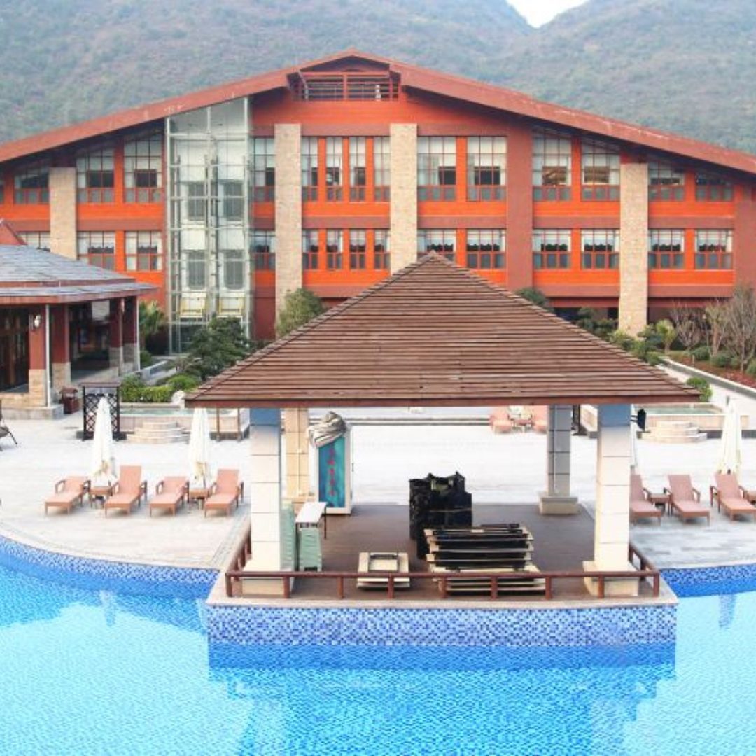 【凉都避暑预售有礼】六盘水六枝龙井温泉度假区·瀑布源酒店旅居￥1599元起/单人7晚，2人起订，超长有效期，可选15/30晚套餐