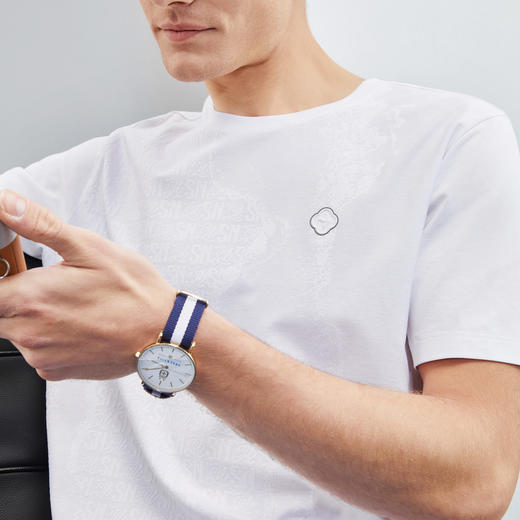 【凉感索罗纳】柒牌短袖T恤男夏季薄款时尚字母提花休闲圆领上衣	124T71700 商品图1