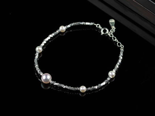 D428012 925银镶akoyo珍珠套装 设计新颖， 主珠尺寸：6.5mm，附珠尺寸：4.5mm akoyo珍珠项链特价：588/条 akoyo珍珠手链特价：688/条 套装特价：1188/套 商品图5