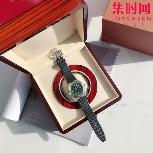 VC江诗丹顿纵横四海系列4500V 男士机械腕表
机芯：搭载进口西铁城 商品图1