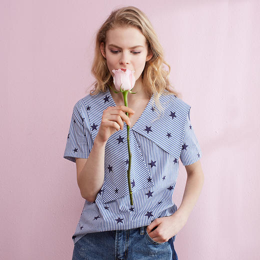 条纹衬衣女 2017夏装新款拼接图案短袖打底衬衫 商品图0