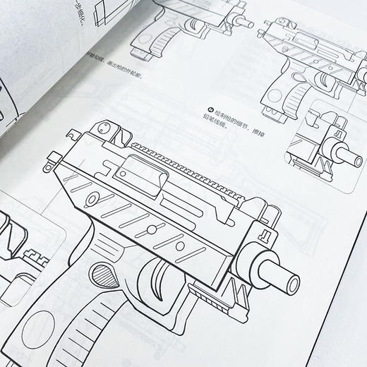 射击游戏常见武器及装备 线稿插画资料集 现代枪械线稿描摹本手枪冲锋枪突击步枪狙击步枪FPS射击武器线描手绘本铅笔画画素材 商品图4