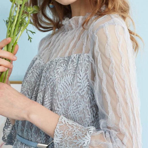 欧芮儿2019夏装新款网纱拼接喇叭袖蕾丝连衣裙女中长超仙a字裙 商品图2