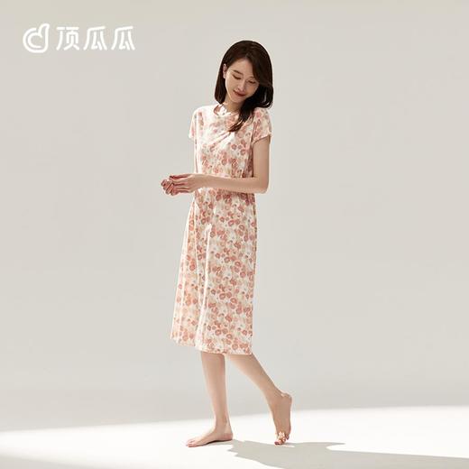 3部顶瓜瓜  循梦印花女士圆领睡裙AP23238 商品图1